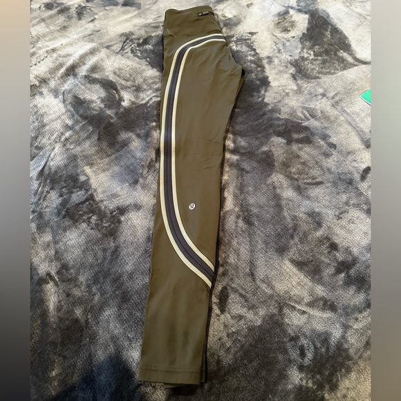 Lululemon Run Crew 28” - Picture 2 of 8